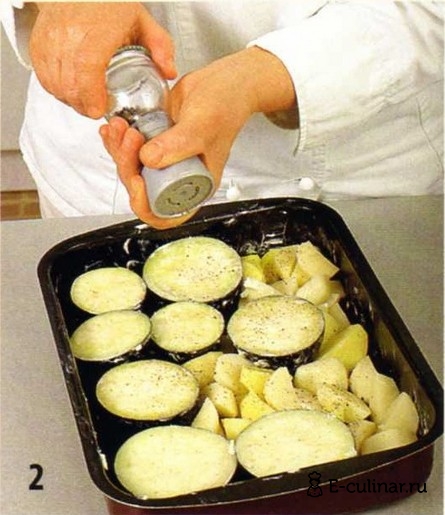 Баклажаны с фасолевым пюре и картофелем - фото шага 2