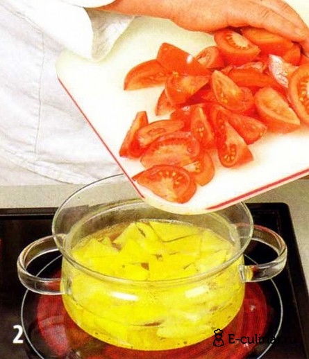 Холодный суп с помидорами и грецкими орехами - фото шага 2