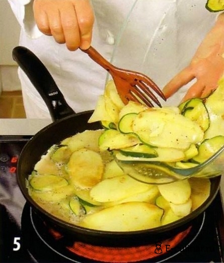 Картофельная запеканка с цукини - фото шага 5