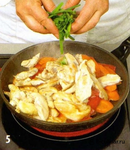 Куриная грудка с овощами - фото шага 5