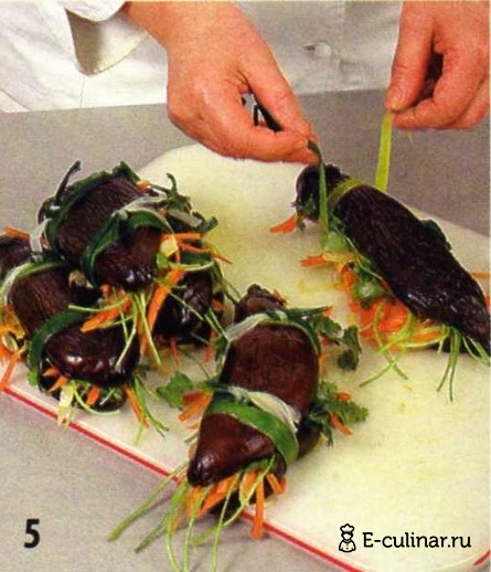 Квашенные баклажаны, фаршированные овощами - фото шага 5