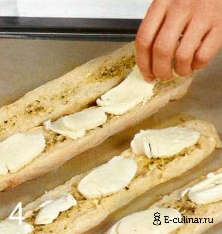 Пицца «4 сыра» с грибами - фото шага 4