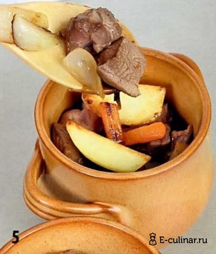 Рагу мясное с картофелем в горшочке - фото шага 5
