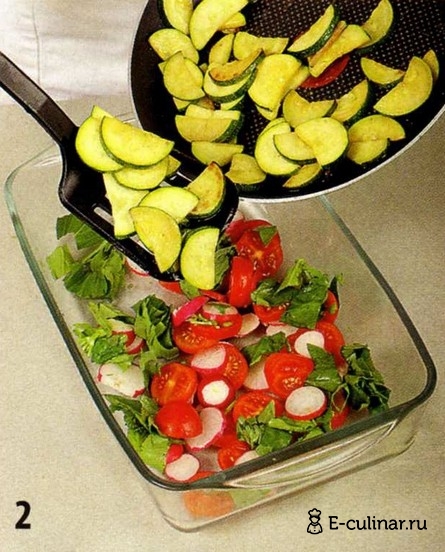 Салат с цукини и макаронами - фото шага 2