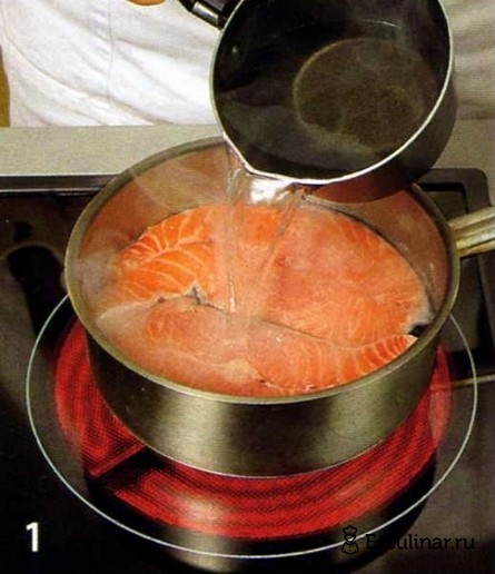 Слоеный пирог с красной рыбой - фото шага 1
