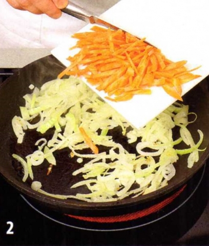Суп овощной с мясным фаршем - фото шага 2