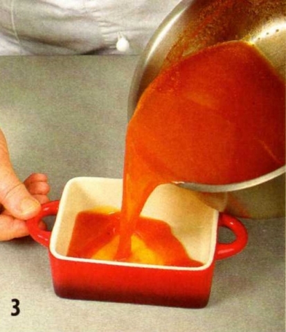 Суп-пюре из сельдерея с томатным желе - фото шага 3