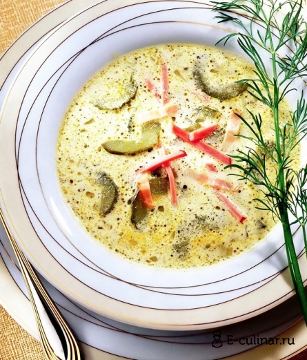 Готовое блюдо Огуречно-сливочный суп с копченостями