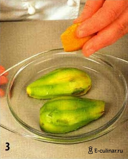 Авокадо с пикантным сыром - фото шага 3