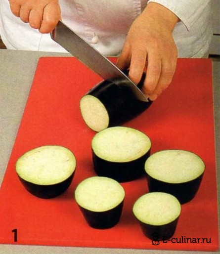 Баклажаны с фасолевым пюре и картофелем - фото шага 1