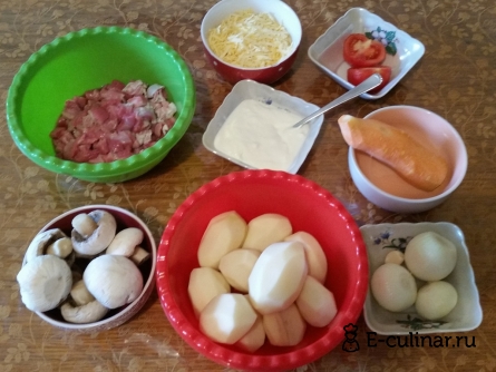 Картошка в горшочках с мясом и грибами - фото шага 1