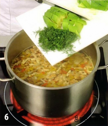 Легкий суп с цветной капустой и авокадо - фото шага 6