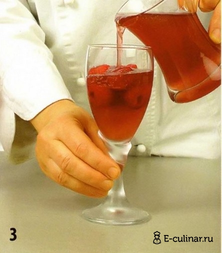 Малиновое желе с розовым вином - фото шага 3