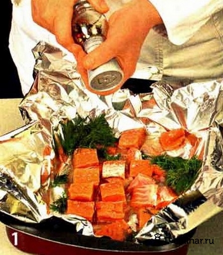 Рыбный салат с брокколи - фото шага 1