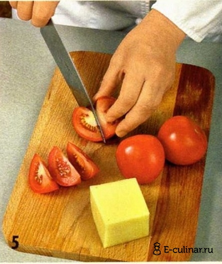 Салат из помидоров и сыра с соусом песто - фото шага 5