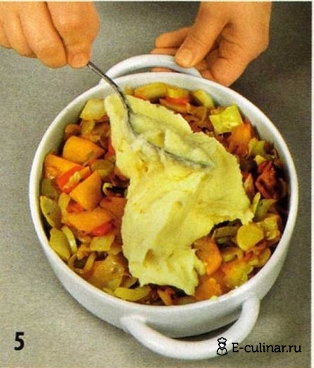 Зимние овощи под картофельной шубой - фото шага 5
