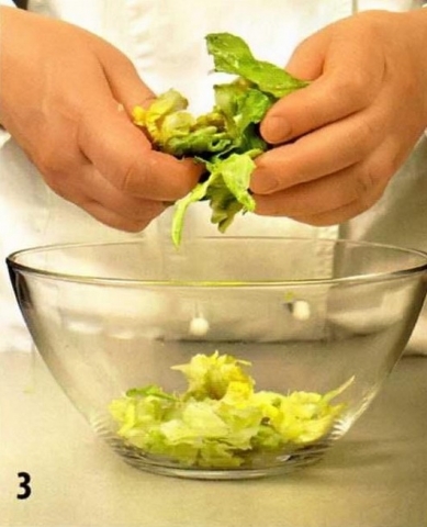 Крабово-огуречный салат - фото шага 3