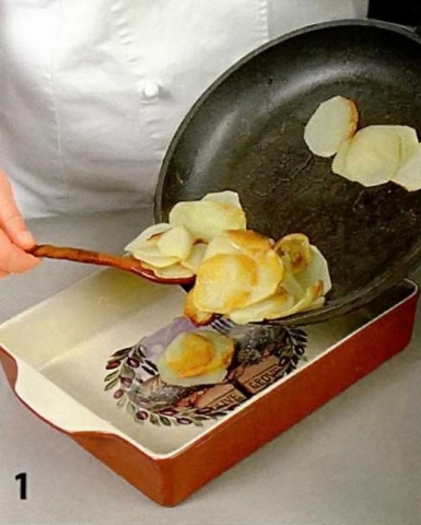 Мясная запеканка с картофелем и кукурузой - фото шага 1