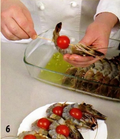 Рецепт креветок на шампурах с густым соусом из авокадо - фото шага 6