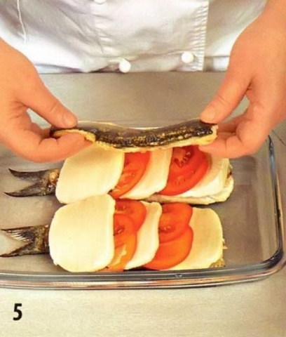 Рыба в овощном соусе - фото шага 5