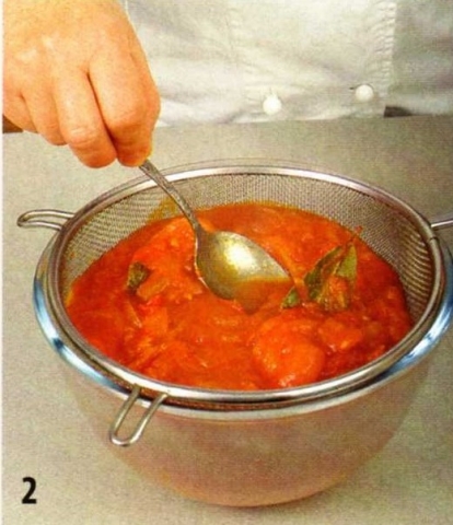 Суп-пюре из сельдерея с томатным желе - фото шага 2